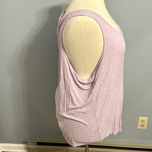 torrid size 5 Light Lavender Scoop Neck Tank Top - Picture 4 of 5